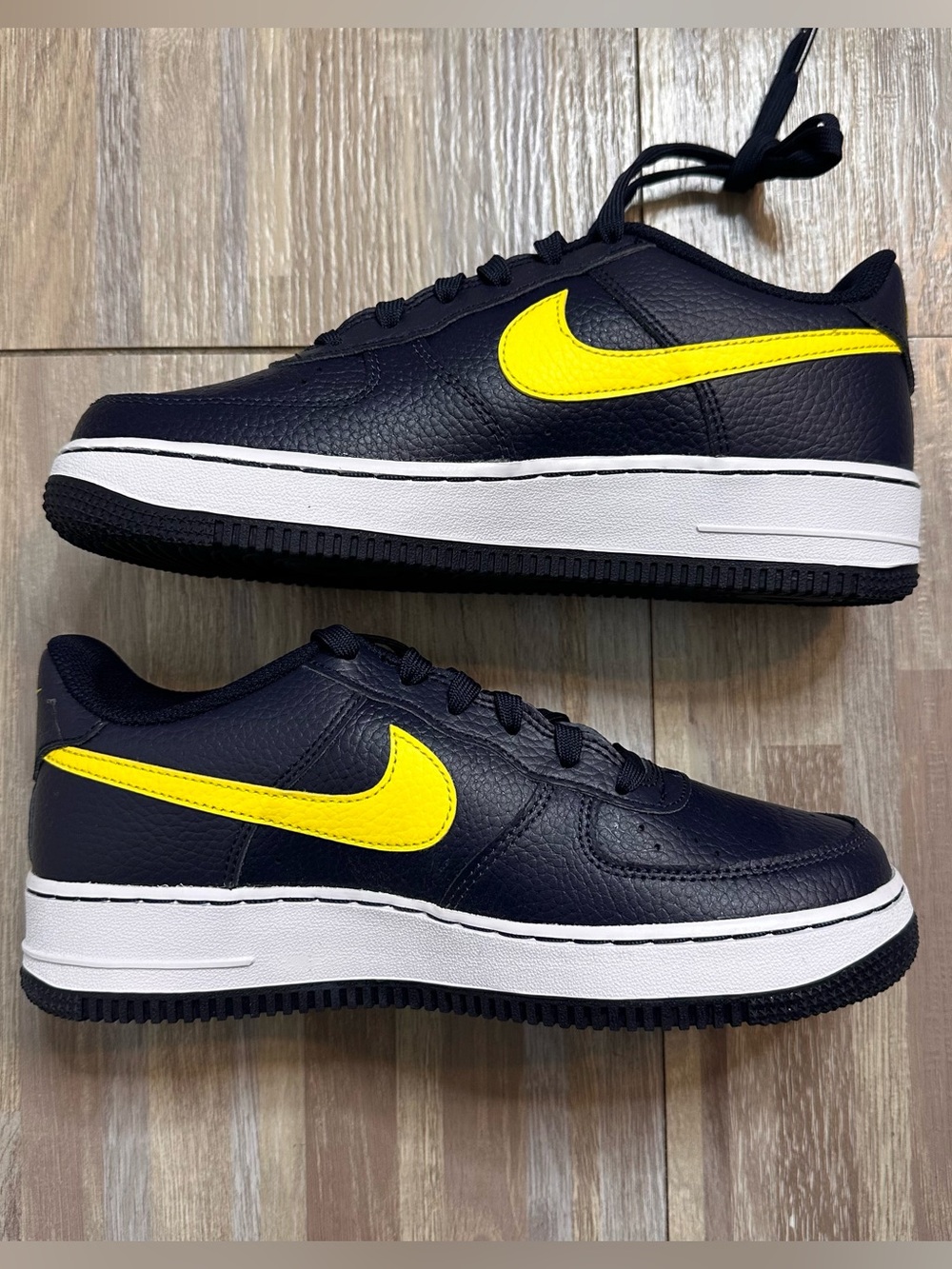 Nike Kids Navy Sneakers with Yellow Swoosh Youth Size 6Y